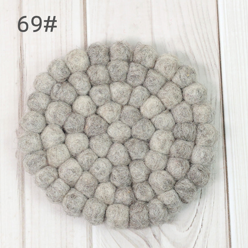 Anti-scald Tea Cup Temperament Pure Color Elegant Wool Ball Coaster