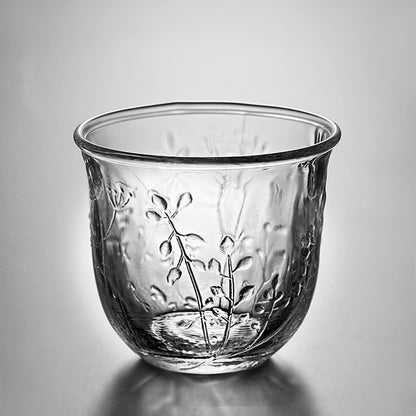 A Stylish And Simple Gold Painted Glass Teacup For Domestic Use